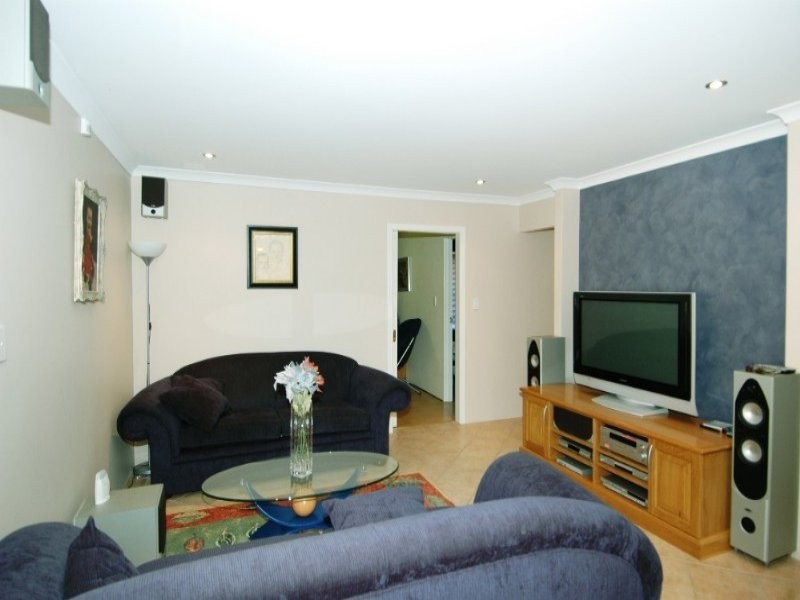 8 Shoalwater Parkway, Iluka WA 6028