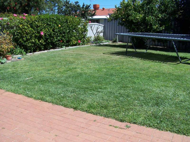 27 Whitfield Drive, Two Rocks WA 6037