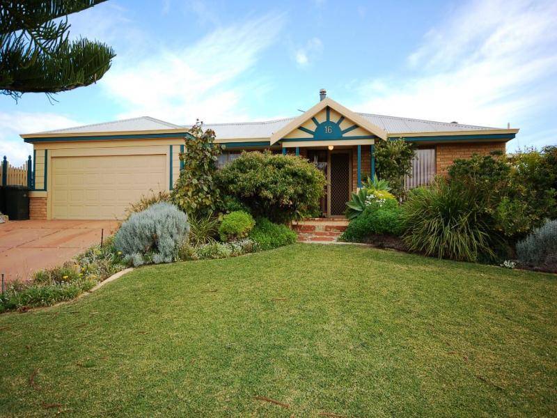 16 Tenggara Avenue, Two Rocks WA 6037
