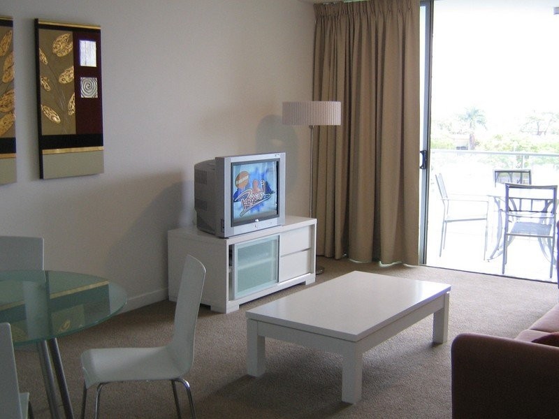 2322 ”Freshwater Point” T E Peters Drive, Broadbeach QLD 4218