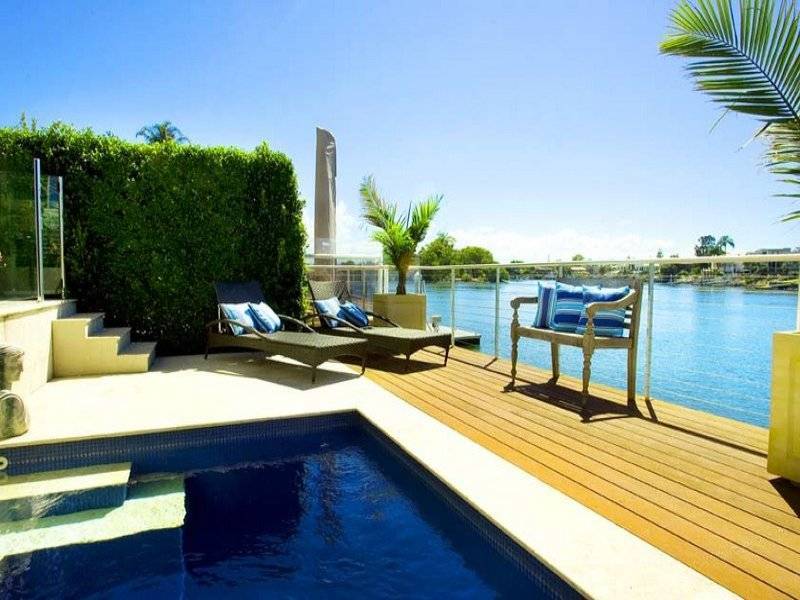 66A Sunrise Boulevard, Surfers Paradise QLD 4217