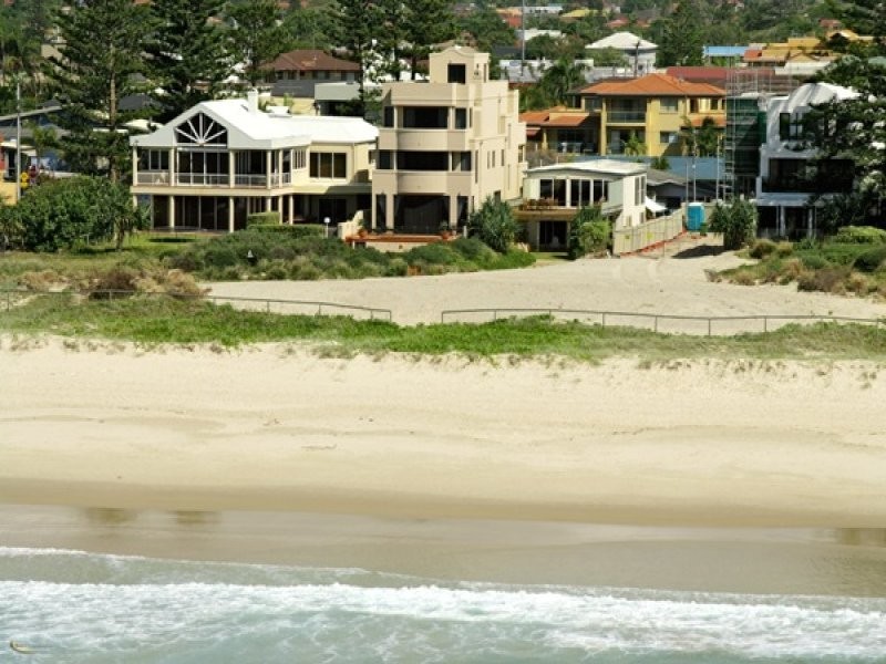 237 Hedges Avenue, Mermaid Beach QLD 4218