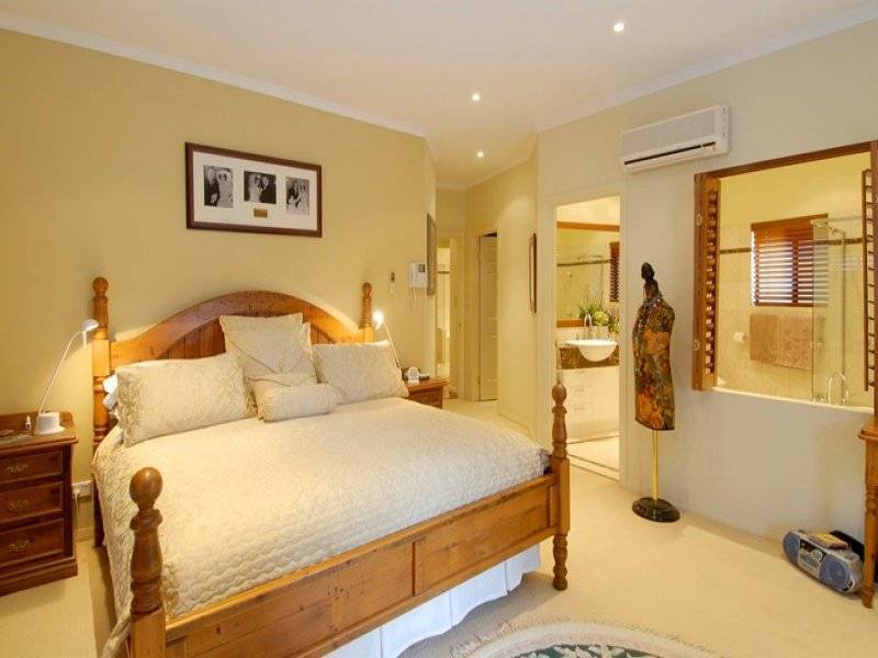 27 Arthur Street, Mermaid Beach QLD 4218