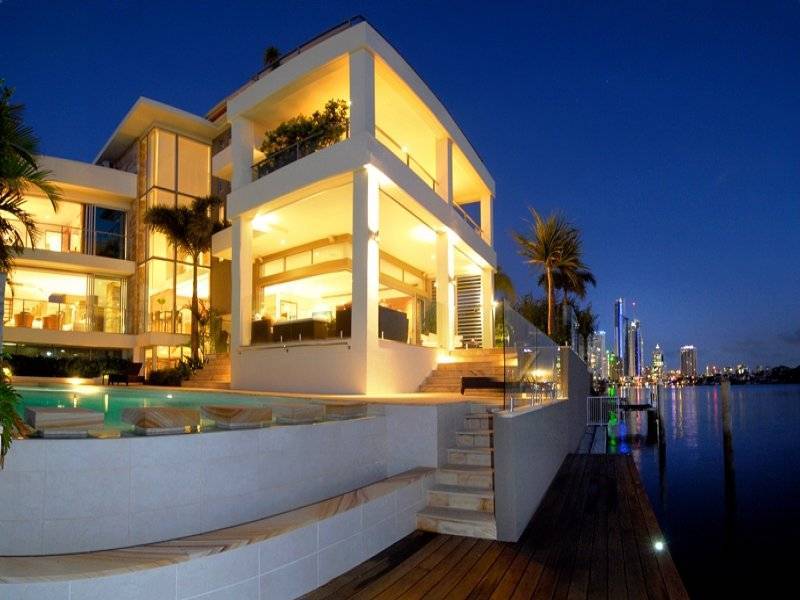 70 Admiralty Drive, Paradise Waters QLD 4217