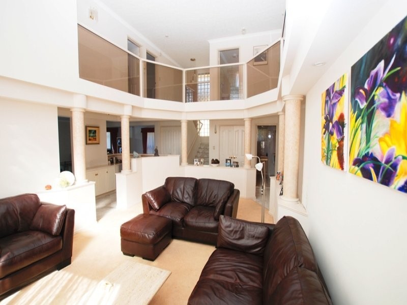 98 Clear Island Road, Broadbeach Waters QLD 4218