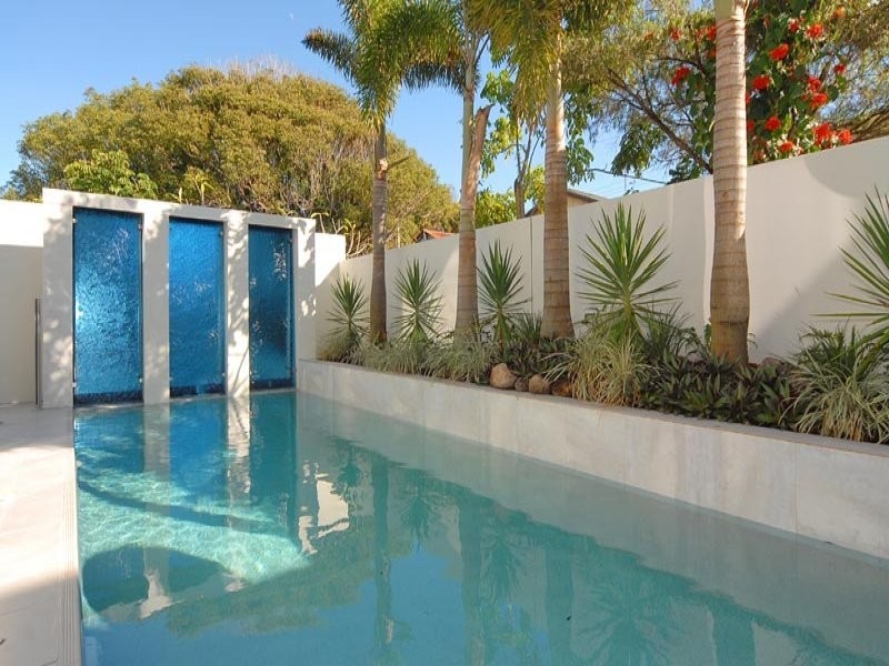 28 Redondo Avenue, Miami QLD 4220