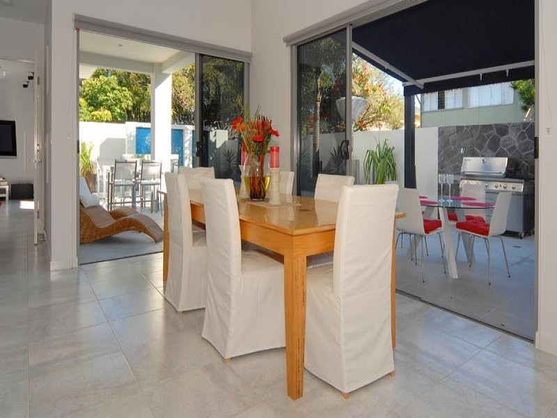 28 Redondo Avenue, Miami QLD 4220