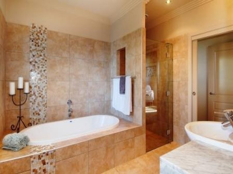 53 River Crescent, Broadbeach Waters QLD 4218