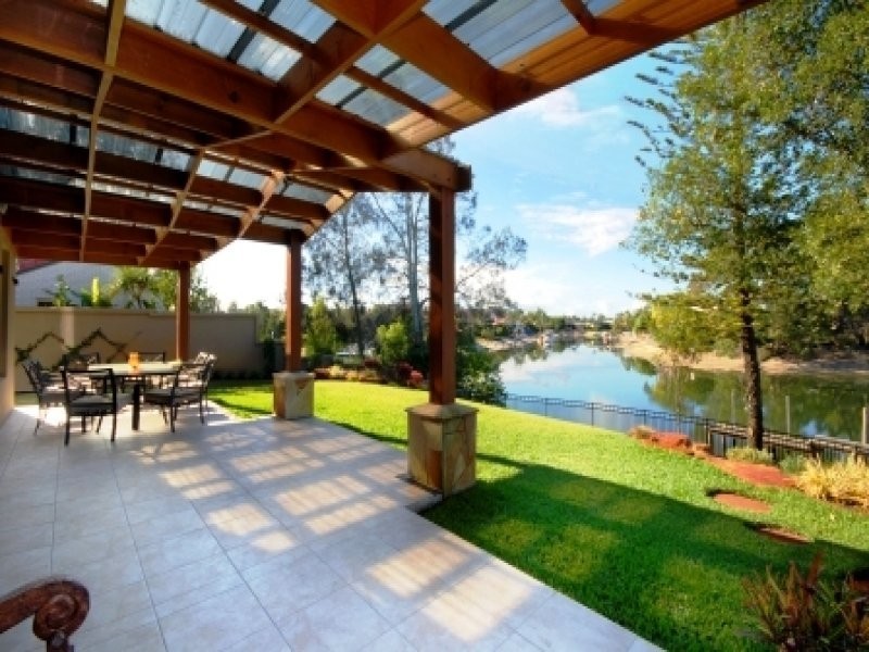 53 River Crescent, Broadbeach Waters QLD 4218