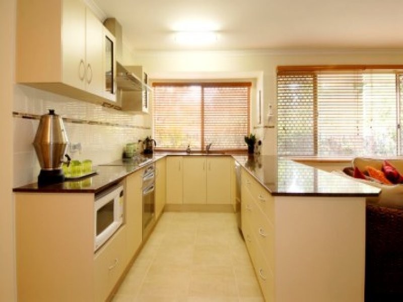 10 Wayville Place, Robina QLD 4226