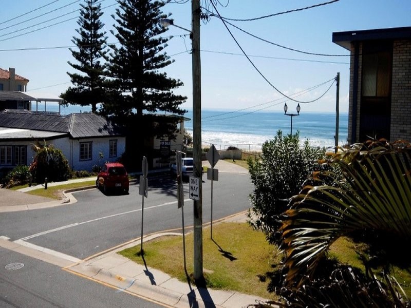 74 Hedges Avenue, Mermaid Beach QLD 4218