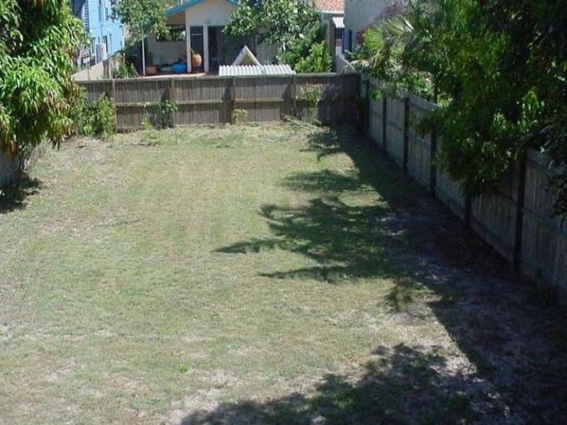 24 Sunbrite Avenue, Mermaid Beach QLD 4218