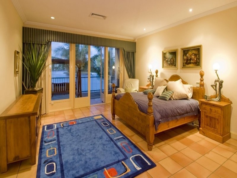 53 The Corso, Isle Of Capri QLD 4217