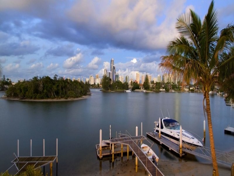 53 The Corso, Isle Of Capri QLD 4217