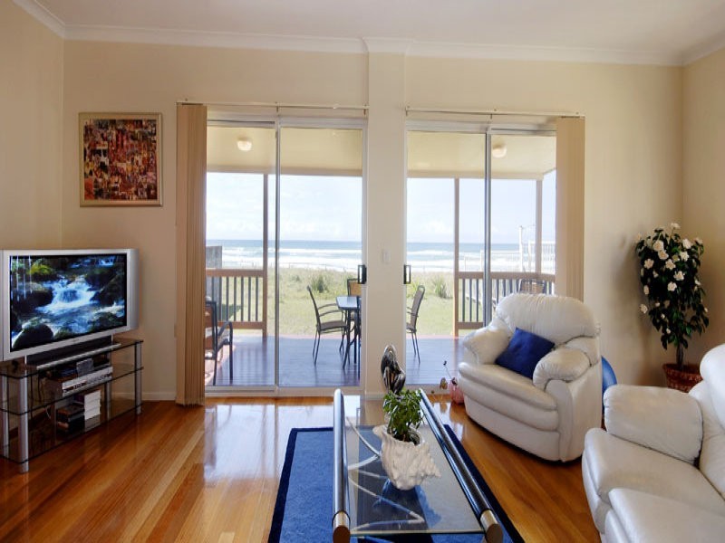 167 Hedges Avenue, Mermaid Beach QLD 4218