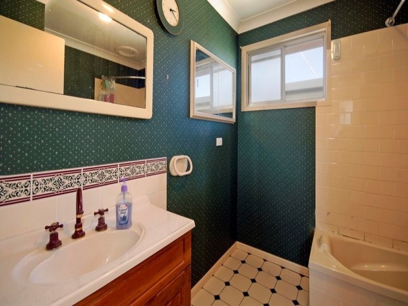 22 Glenelg Avenue, Mermaid Beach QLD 4218