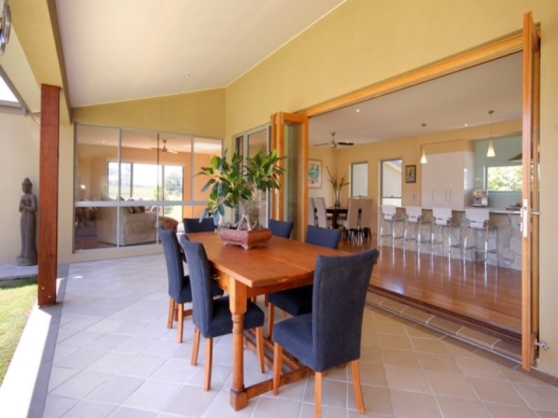 37 Samuel Drive, Tallebudgera QLD 4228
