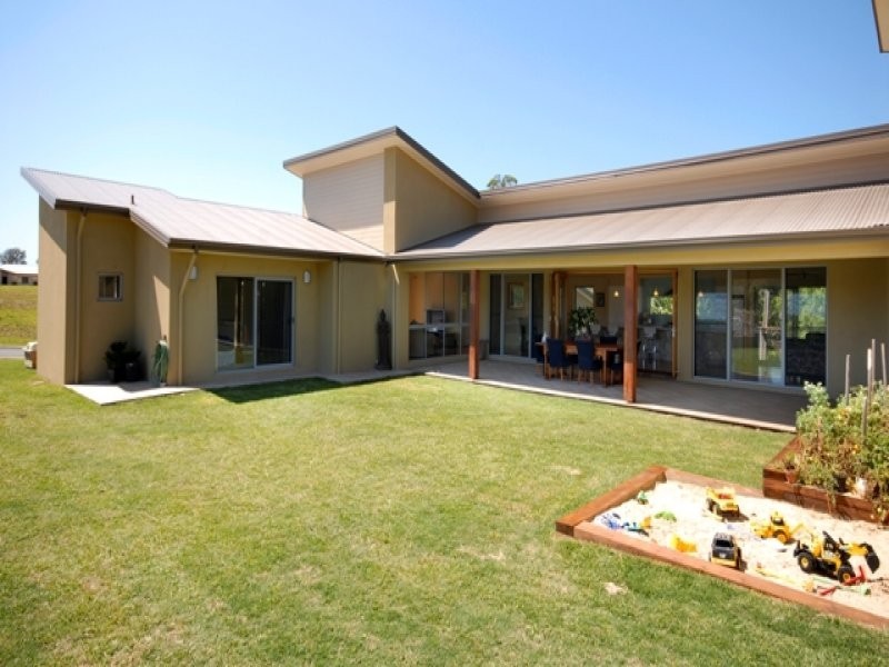37 Samuel Drive, Tallebudgera QLD 4228