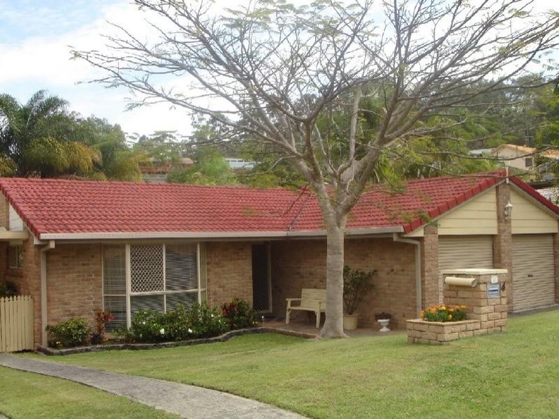4 Bronzewing Close, Elanora QLD 4221