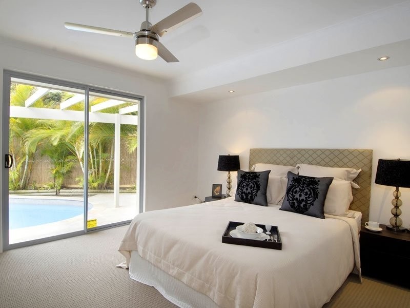 3 Merrimac Boulevard, Broadbeach Waters QLD 4218