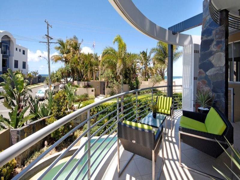 36 Hedges Avenue, Mermaid Beach QLD 4218