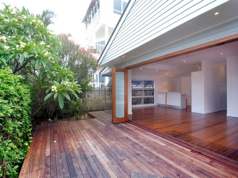 7 Albatross Avenue, Mermaid Beach QLD 4218