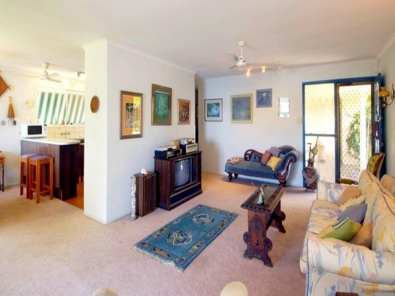 73 Rudd Court, Broadbeach Waters QLD 4218