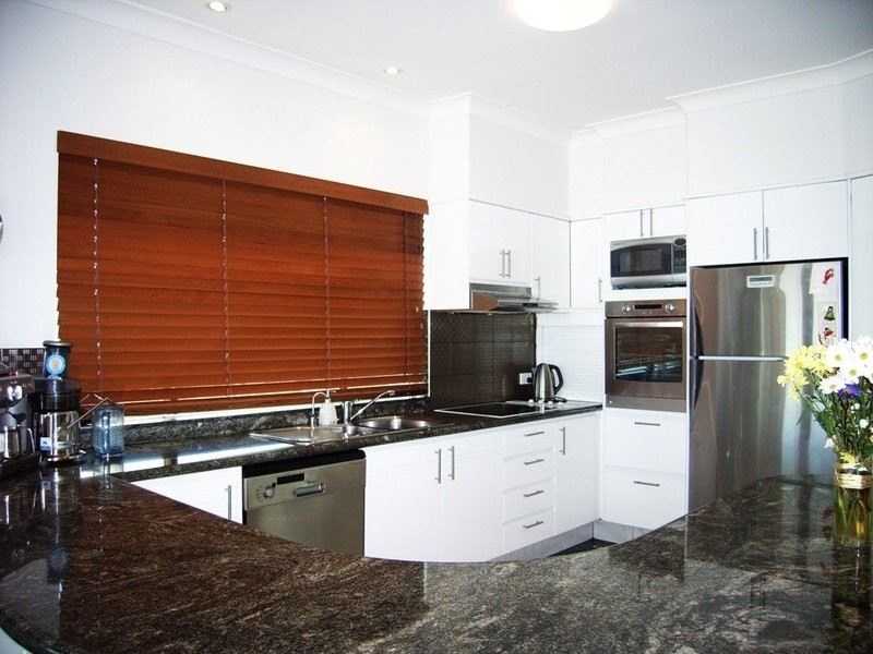 5 Albatross Avenue, Mermaid Beach QLD 4218