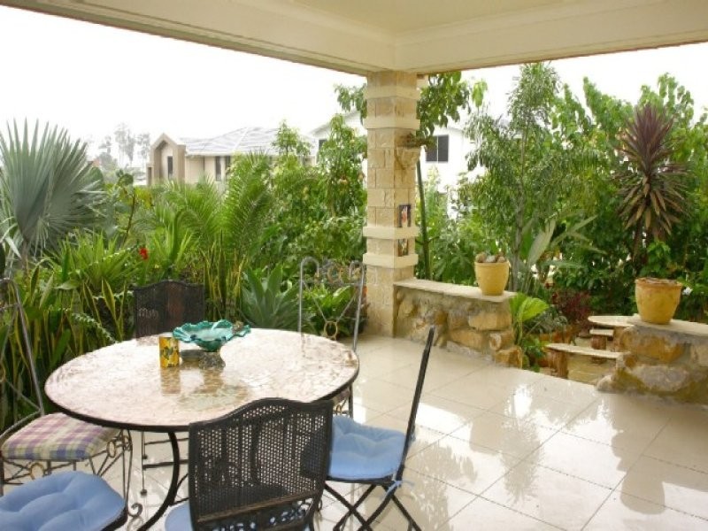 1 Corvus Way, Robina QLD 4226