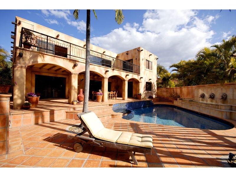 35 Admiralty Drive, Paradise Waters QLD 4217