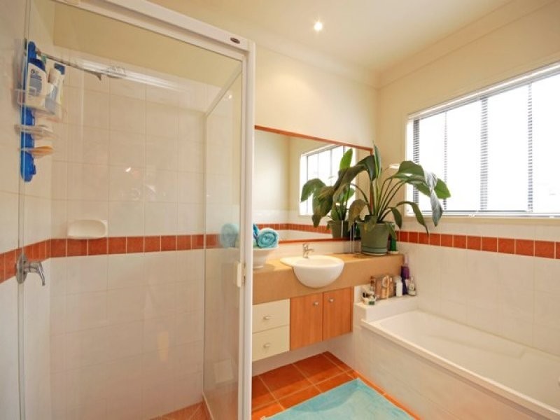 16 Nardoo St, Robina QLD 4226