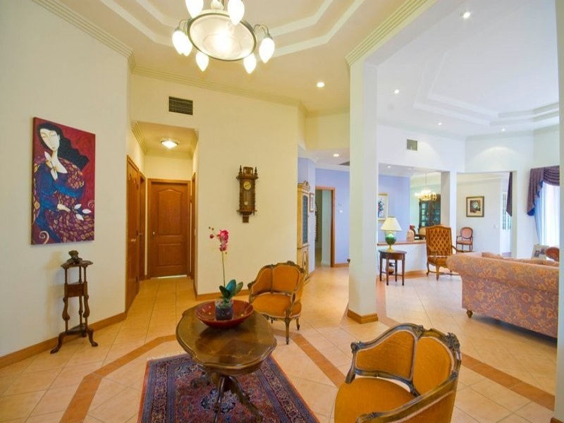7 Montevideo Drive, Clear Island Waters QLD 4226