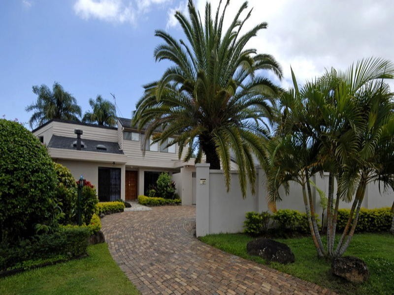 27 Gregory Drive, Carrara QLD 4211