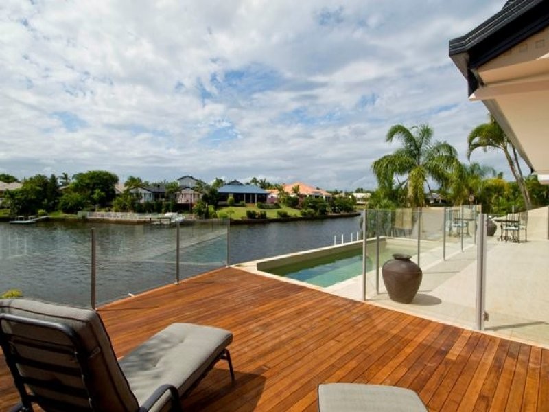10 Montego Court, Mermaid Waters QLD 4218