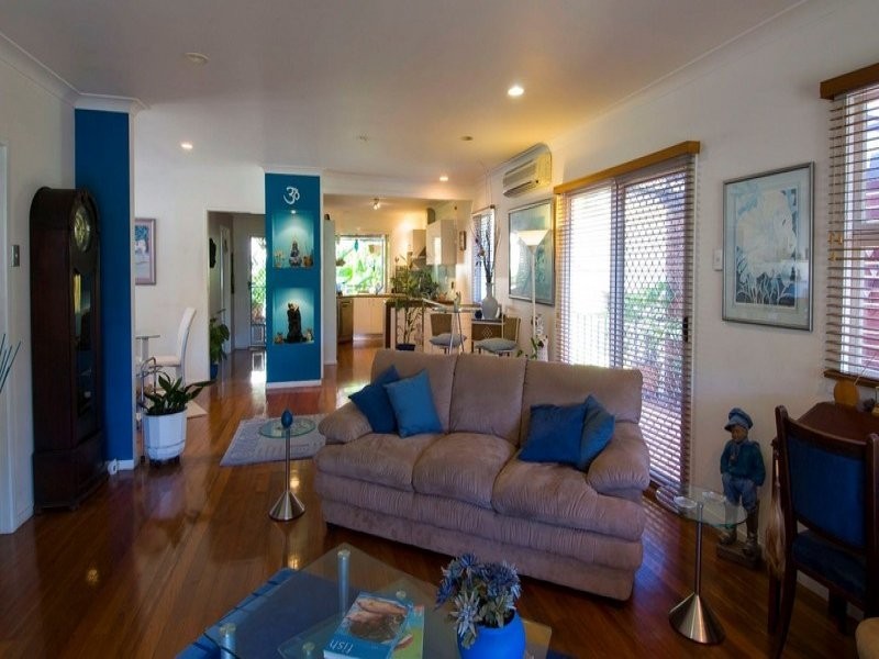 70 Petrel Avenue, Mermaid Beach QLD 4218