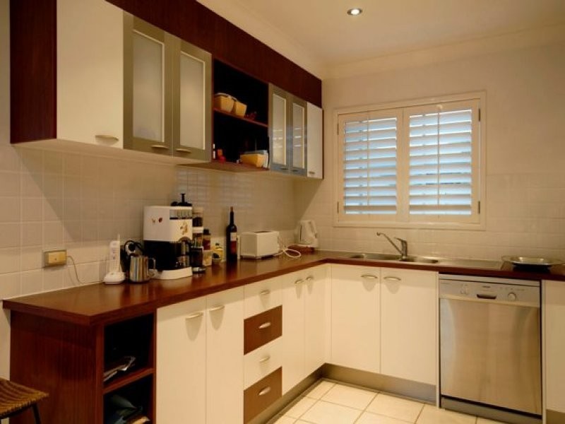 7 San Michele Court, Broadbeach Waters QLD 4218