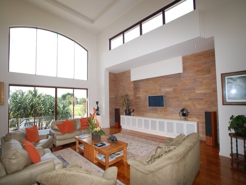 813 Legend Trail, Robina QLD 4226