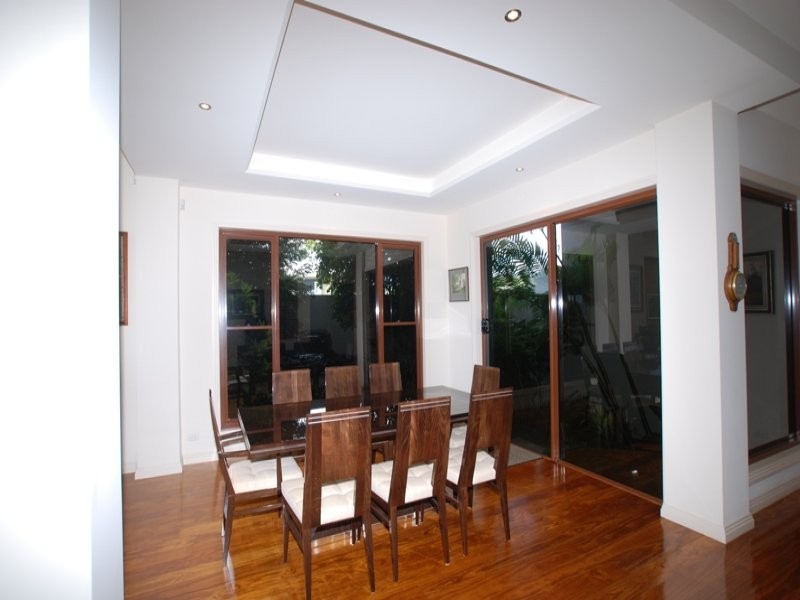 813 Legend Trail, Robina QLD 4226