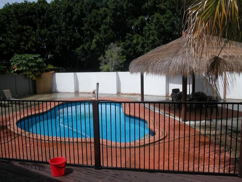 26 Cypress Drive, Broadbeach Waters QLD 4218