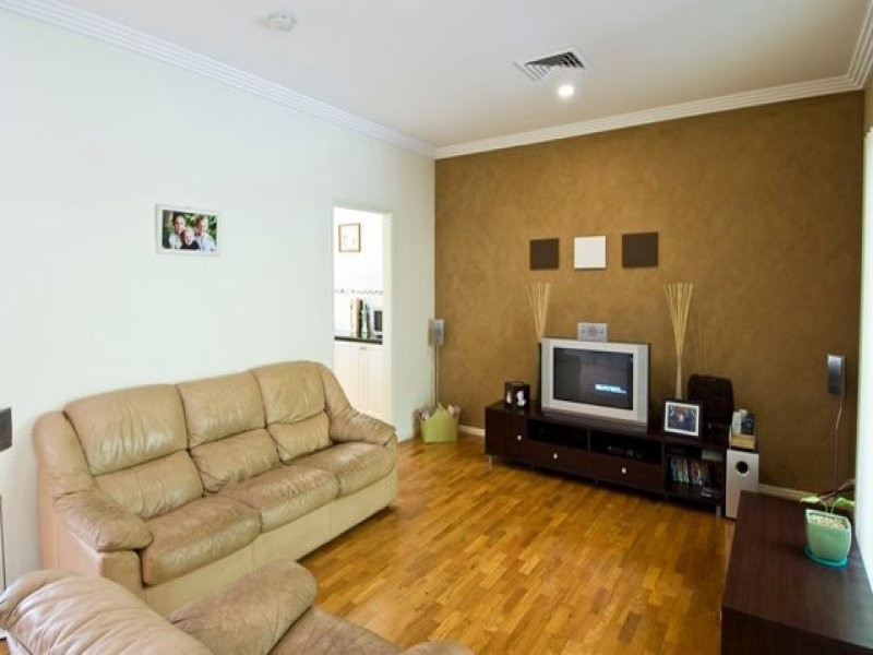 10 Hillridge Crescent, Varsity Lakes QLD 4227