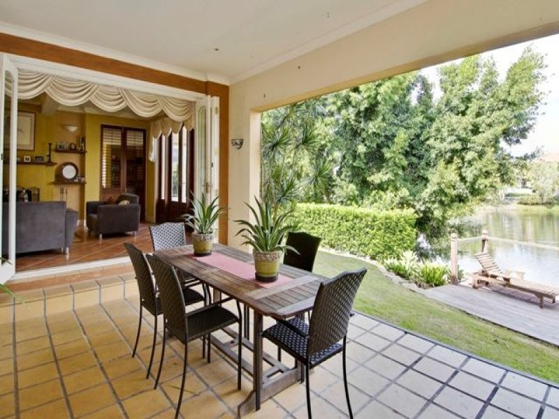 105 Newport Drive, Robina QLD 4226