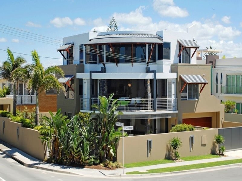 36 Hedges Avenue, Mermaid Beach QLD 4218