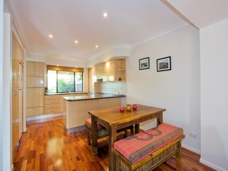 1 ‘Saint Agnes’, 7 Aquila Court, Mermaid Waters QLD 4218