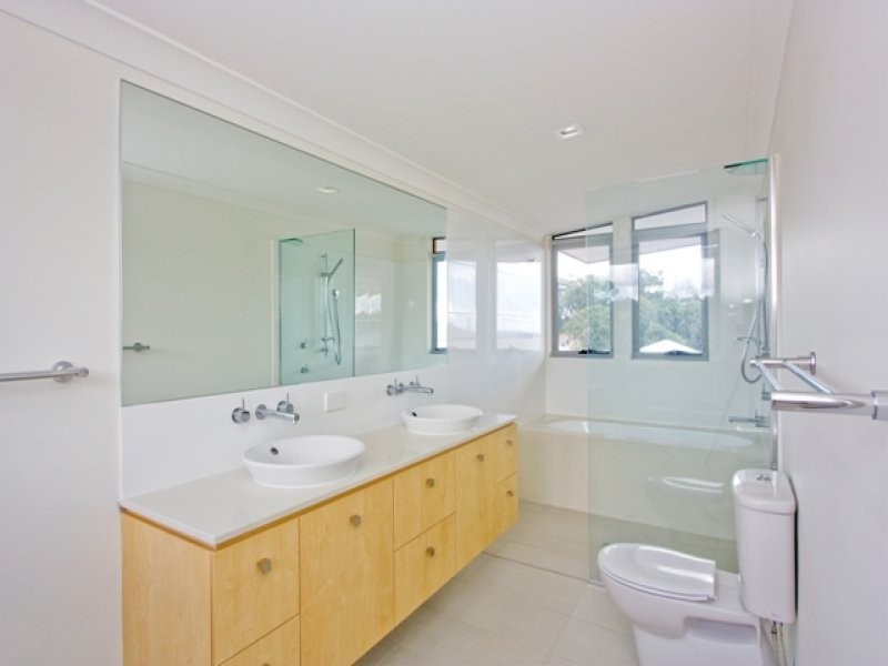 37 Worchester Terrace, Reedy Creek QLD 4227