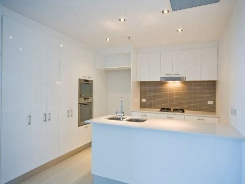 1401 ‘Freshwater Point’, 33 T E Peters Drive, Broadbeach QLD 4218