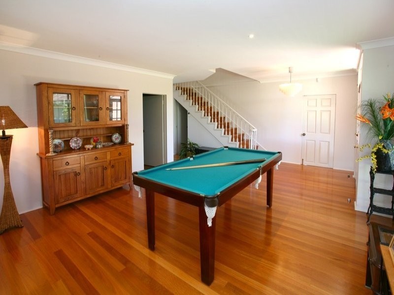 66 Boomerang Crescent, Sorrento QLD 4217