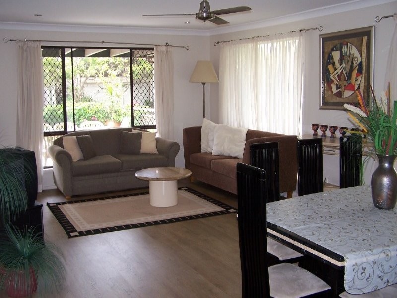 90 Albatross Avenue, Mermaid Beach QLD 4218