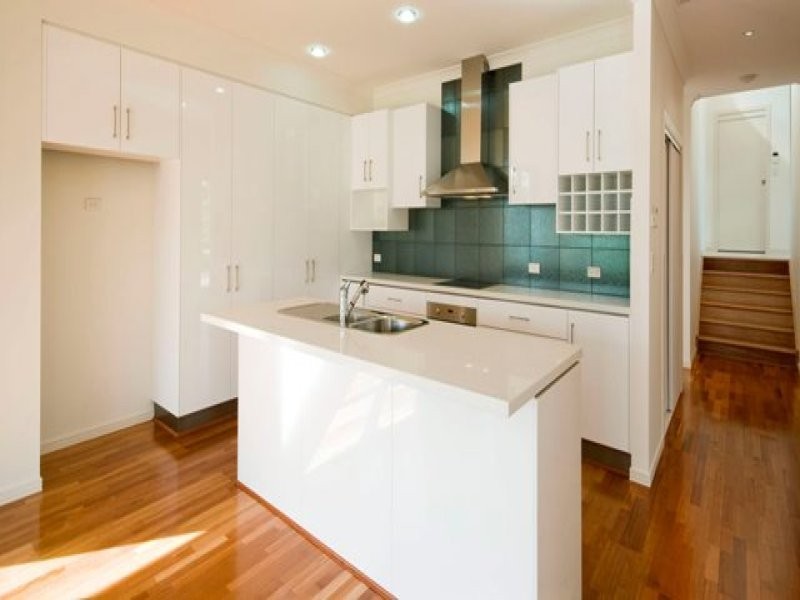 2 Lyra Court “The Gallery”, Robina QLD 4226