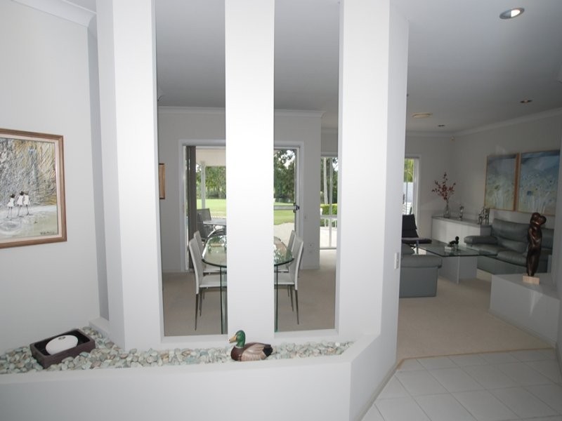 71 Santa Cruz Boulevard, Clear Island Waters QLD 4226