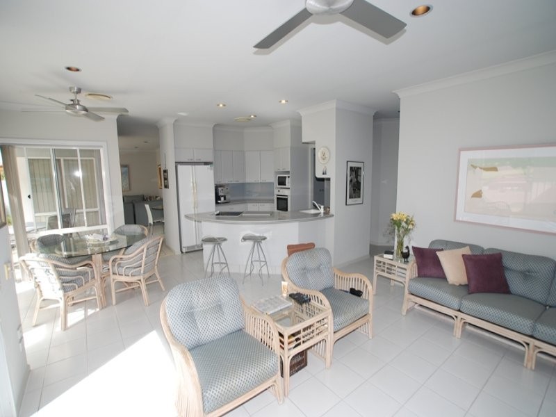 71 Santa Cruz Boulevard, Clear Island Waters QLD 4226